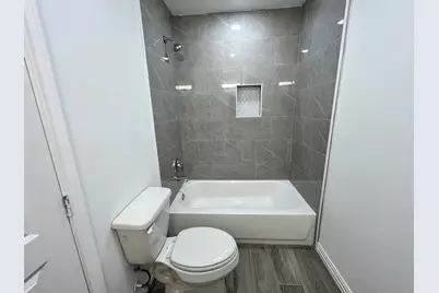 5706 Howell Street #B, Houston, TX 77032 - Photo 16