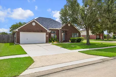 202 Meadowhill Lane, League City, TX 77539 - Photo 2