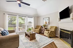 202 Meadowhill Ln, League City, TX 77539 - Photo 10