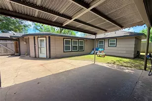 102 S Mattson St, West Columbia, TX 77486 - Photo 30