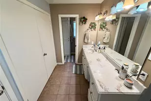 102 S Mattson St, West Columbia, TX 77486 - Photo 24