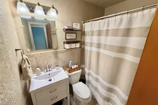 102 S Mattson St, West Columbia, TX 77486 - Photo 18