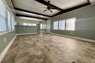 13405 Commander Cir, Willis, TX 77318 - Photo 4