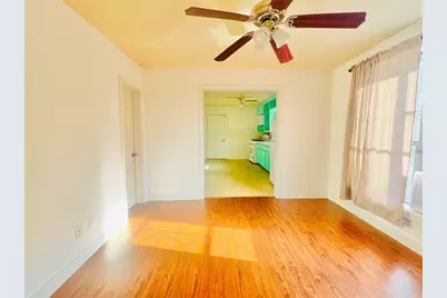 936 Bennington Street, Houston, TX 77022 - Photo 4