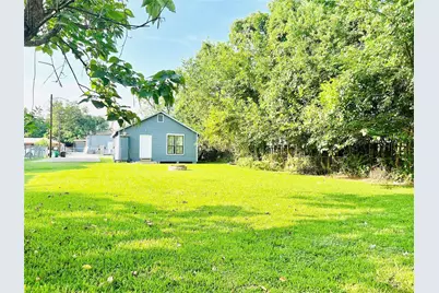 936 Bennington Street, Houston, TX 77022 - Photo 12