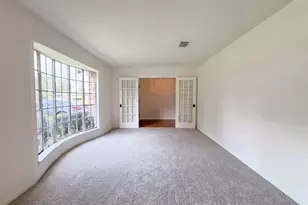 16338 Hollow Wood Dr, Houston, TX 77090 - Photo 8