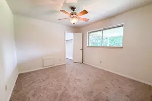 16338 Hollow Wood Dr, Houston, TX 77090 - Photo 14