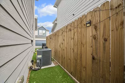 1193 W Tidwell Road, Houston, TX 77091 - Photo 16