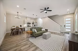 1193 W Tidwell Rd, Houston, TX 77091 - Photo 1