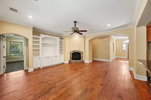 21710 Pino Ln, Crosby, TX 77532 - Photo 14