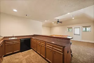 21710 Pino Ln, Crosby, TX 77532 - Photo 28