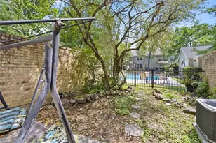 2030 Plantation Dr, Conroe, TX 77301 - Photo 18