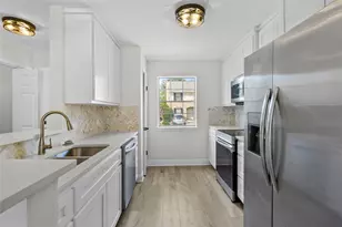 2030 Plantation Dr, Conroe, TX 77301 - Photo 8