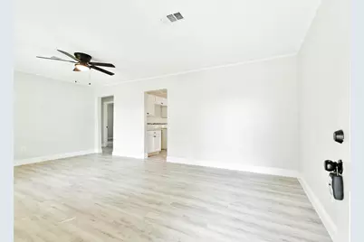 622 S Idaho Street, La Porte, TX 77571 - Photo 4