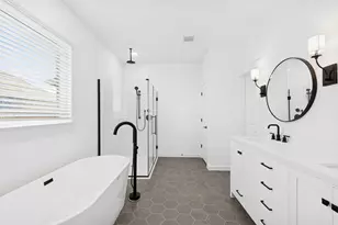 12012 Willow Wy Ave, Mont Belvieu, TX 77535 - Photo 12