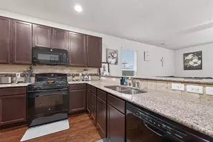 2343 Bright Sunrise Trl, Fresno, TX 77545 - Photo 16