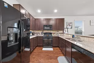 2343 Bright Sunrise Trl, Fresno, TX 77545 - Photo 14