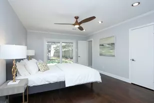 9638 Meadowland Dr, Houston, TX 77063 - Photo 14