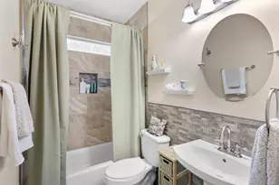 4610 Legends Bay Dr, Baytown, TX 77523 - Photo 6