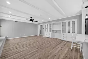 6707 Burning Tree Dr, Houston, TX 77036 - Photo 18