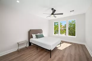 921 E 38th St, Houston, TX 77022 - Photo 20
