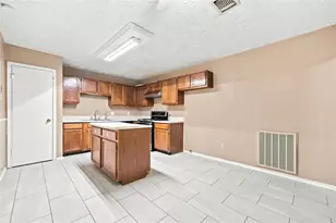11747 Yearling Dr, Houston, TX 77065 - Photo 24
