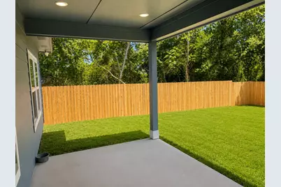 1740 23rd Street #LT3, Hempstead, TX 77445 - Photo 4