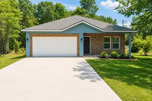 1740 23rd St, Hempstead, TX 77445 - Photo 1