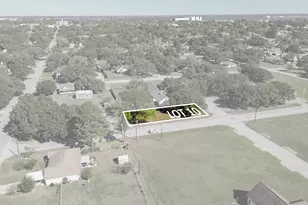 1945 8th St, Hempstead, TX 77445 - Photo 1