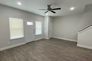 5225 E Houston Rd, Houston, TX 77028 - Photo 4