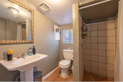 7431 Moline Street, Houston, TX 77087 - Photo 8