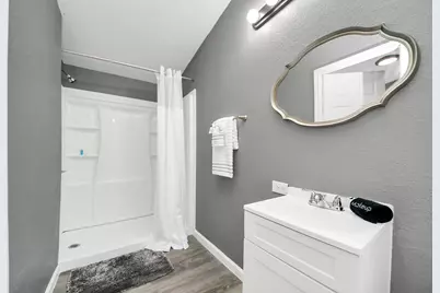 145 W Austin Avenue, Pasadena, TX 77502 - Photo 20