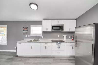 145 W Austin Avenue, Pasadena, TX 77502 - Photo 8