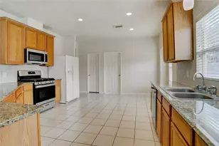 11110 Christmas Fern St, Houston, TX 77064 - Photo 4
