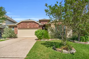 9978 Golden Field Ln, Brookshire, TX 77423 - Photo 2
