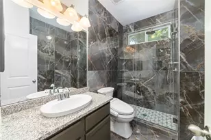 335 Voss Rd, Houston, TX 77024 - Photo 38