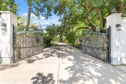 335 Voss Road, Houston, TX 77024 - Photo 14