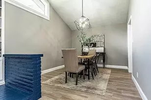 3610 Lonniewood Dr, Houston, TX 77059 - Photo 14