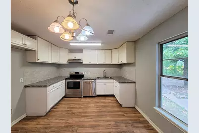 4914 Higgins Street, Houston, TX 77033 - Photo 4