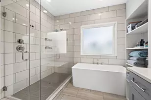 1565 W 22nd St, Houston, TX 77008 - Photo 12