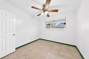 1514 Hidden Valley Dr, Houston, TX 77088 - Photo 14