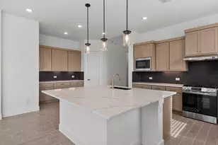 12111 Canal View Blvd, Mont Belvieu, TX 77523 - Photo 10