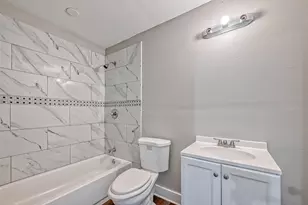 5606 Elm Springs Dr, Houston, TX 77048 - Photo 12