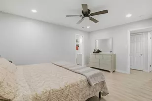 5638 Simsdale St, Houston, TX 77033 - Photo 4