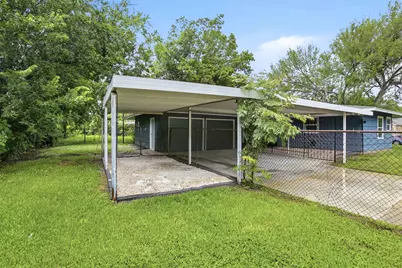 5638 Simsdale Street, Houston, TX 77033 - Photo 24
