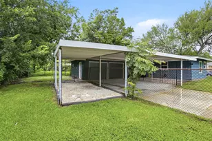 5638 Simsdale St, Houston, TX 77033 - Photo 24