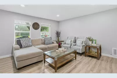 5638 Simsdale Street, Houston, TX 77033 - Photo 2