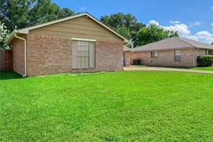 14242 Montaigne Dr, Cypress, TX 77429 - Photo 2