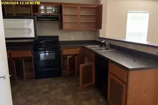 405 Mary Ave, Huntsville, TX 77320 - Photo 6