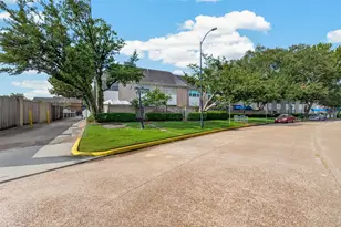 2701 Bellefontaine St, Houston, TX 77025 - Photo 40